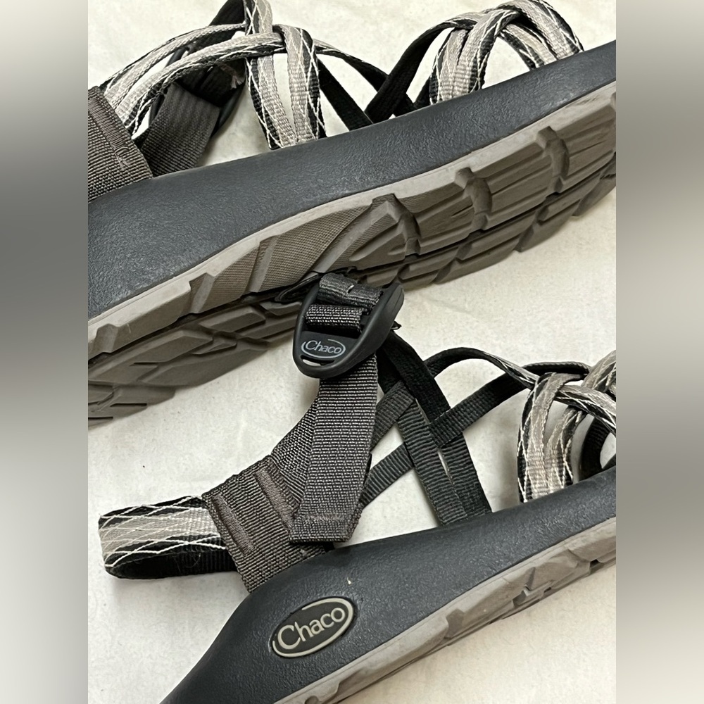 Chaco sandals women size 8